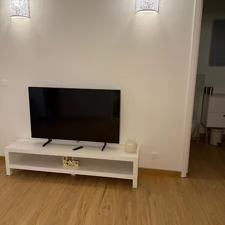 Tres Grand Neuf 50 M Du Port Lovely Charrons 2 Appartement